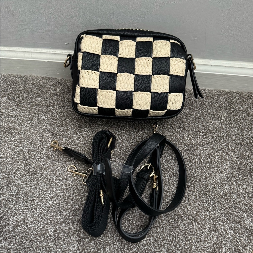 Universal Thread Vegan Leather Crossbody Bag